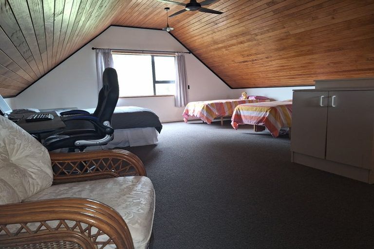 Photo of property in 78 Waitarere Rise Avenue, Waitarere, Levin, 5510