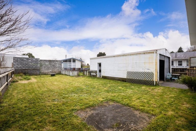 Photo of property in 4 Kahikatea Street, Inglewood, 4330