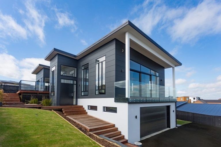 Photo of property in 18 Dove Grove, Westmorland, Christchurch, 8025