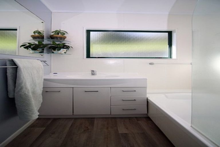 Photo of property in 23 Osprey Drive, Welcome Bay, Tauranga, 3112