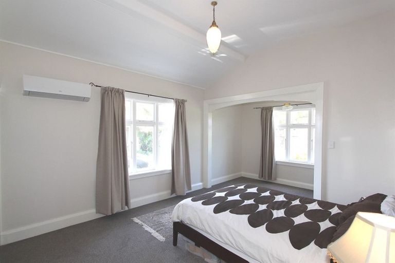 Photo of property in 27 Owles Terrace, New Brighton, Christchurch, 8061