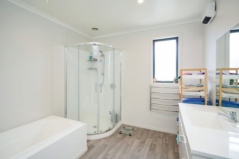 Photo of property in 90 Mavora Crescent, Heidelberg, Invercargill, 9812