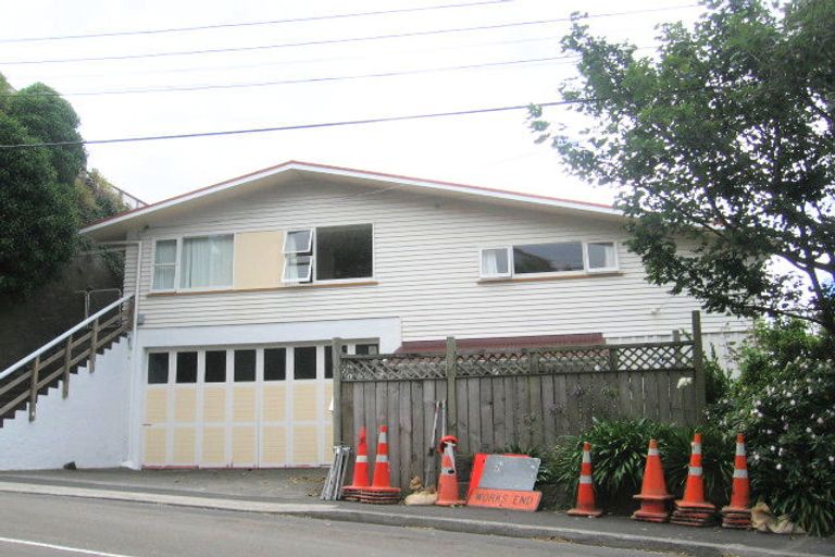 Photo of property in 54 Connaught Terrace, Brooklyn, Wellington, 6021