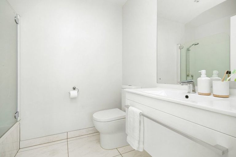 Photo of property in 3/232 Main Road, Tawa, Wellington, 5028