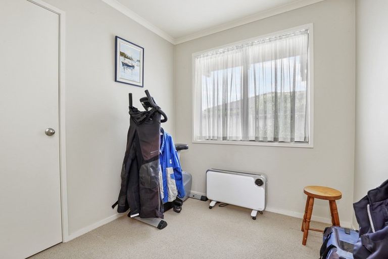 Photo of property in 1 Fencourt Place, Rototuna North, Hamilton, 3210