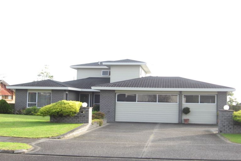 Photo of property in 36 Kuripaka Crescent, The Gardens, Auckland, 2105
