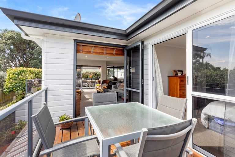 Photo of property in 141 Oceanview Road, Mount Maunganui, 3116