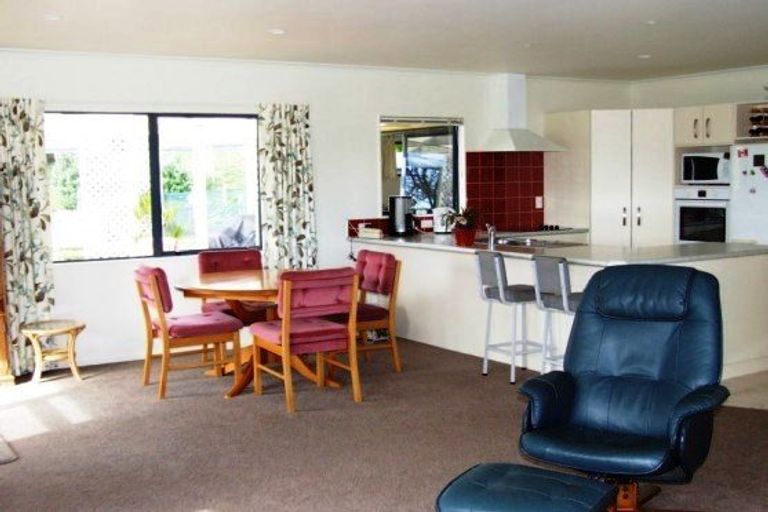 Photo of property in 668 Swamp Road, Puketapu, Napier, 4183