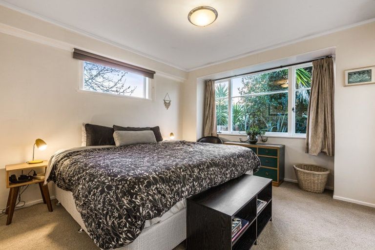 Photo of property in 20 Woodvale Road, Glen Eden, Auckland, 0602