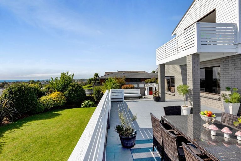 Photo of property in 142 Parklands Avenue, Bell Block, New Plymouth, 4312