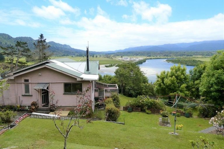 Photo of property in 204 Omoto Road, Kaiata, Greymouth, 7805