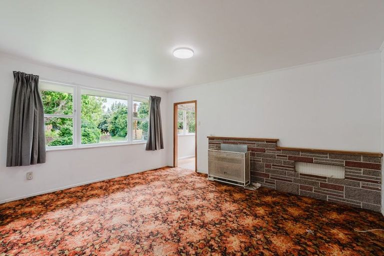 Photo of property in 35 Coleridge Drive, Enderley, Hamilton, 3214