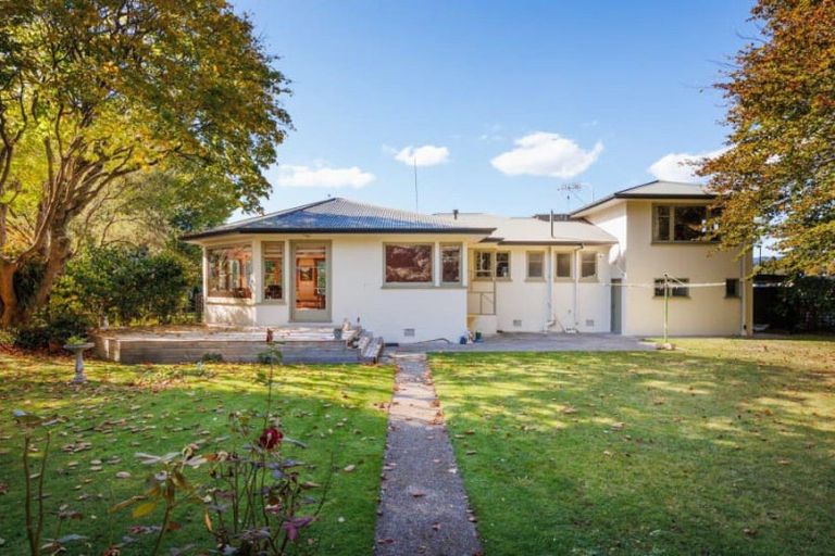 Photo of property in 122 Jickell Street, Hokowhitu, Palmerston North, 4410