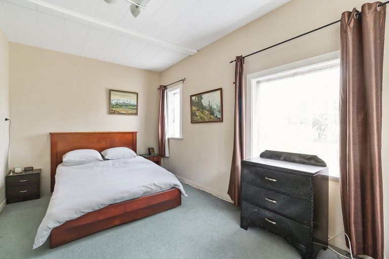 Photo of property in 102 Levels Plain Road, Levels, Timaru, 7975