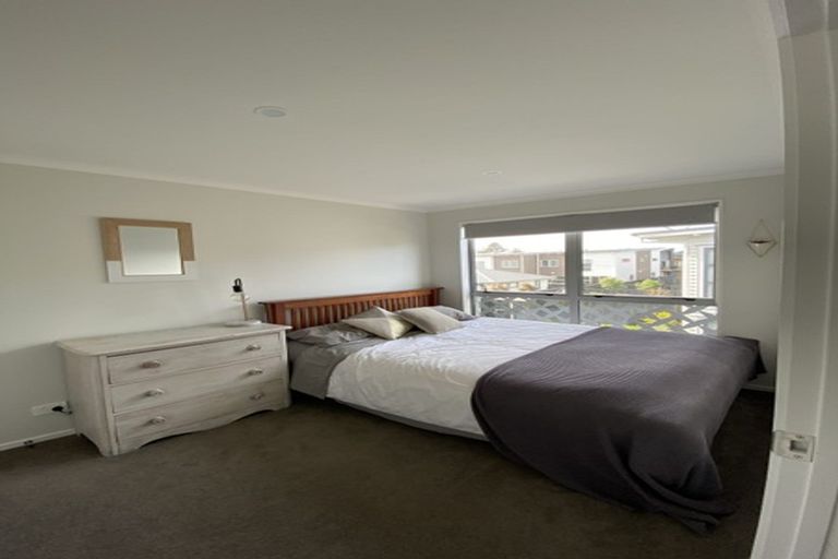 Photo of property in 20 Rangihina Road, Hobsonville, Auckland, 0616