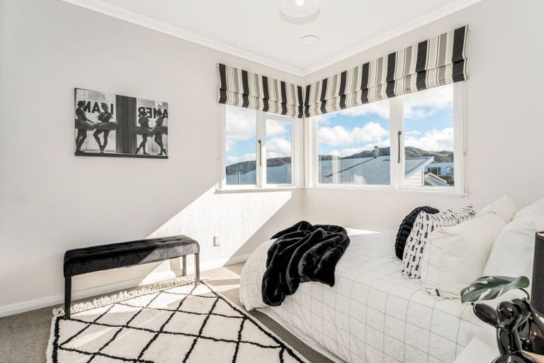 Photo of property in 23 Lucknow Terrace, Khandallah, Wellington, 6035