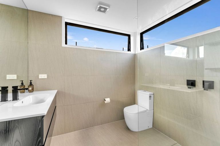 Photo of property in 53a Edward Avenue, Edgeware, Christchurch, 8013