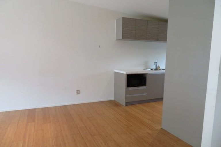 Photo of property in 29 Saddleback Grove, Karori, Wellington, 6012