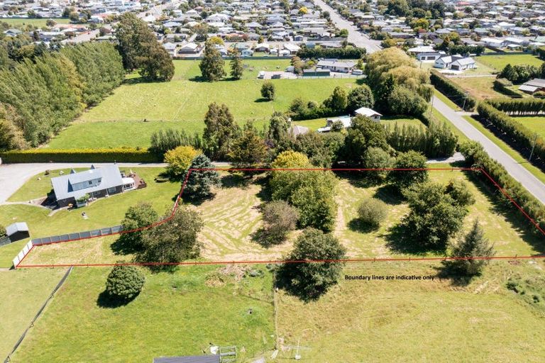 Photo of property in 70 Johnstone Street, Tinwald, Ashburton, 7774