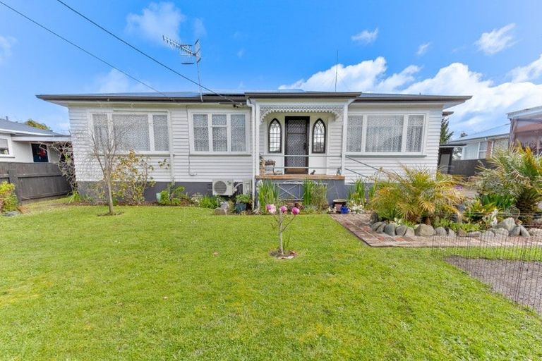 Photo of property in 11 Ahuru Street, Marton, 4710