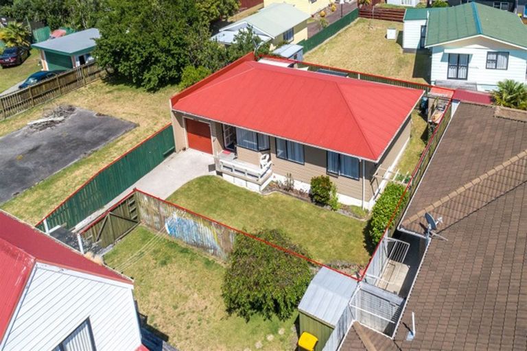 Photo of property in 327b Port Road, Whangamata, 3620