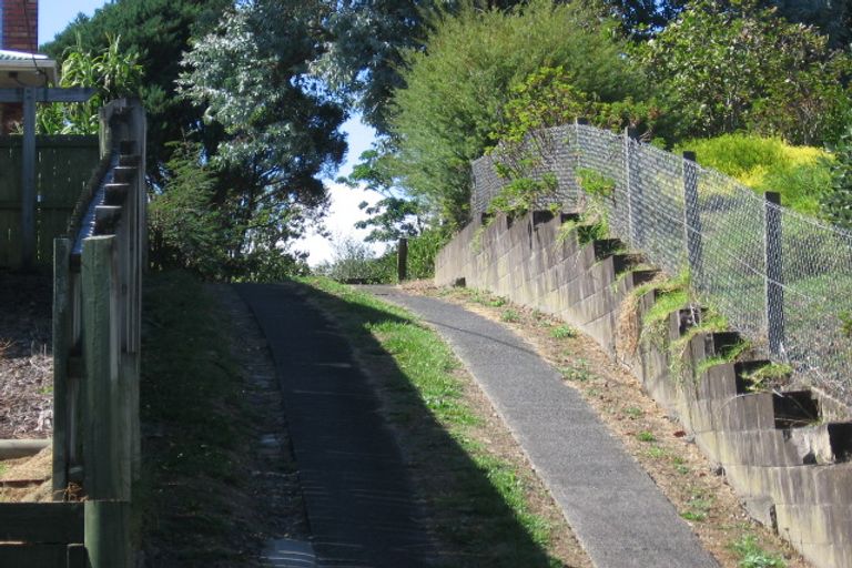 Photo of property in 34 Kohekohe Street, New Lynn, Auckland, 0600