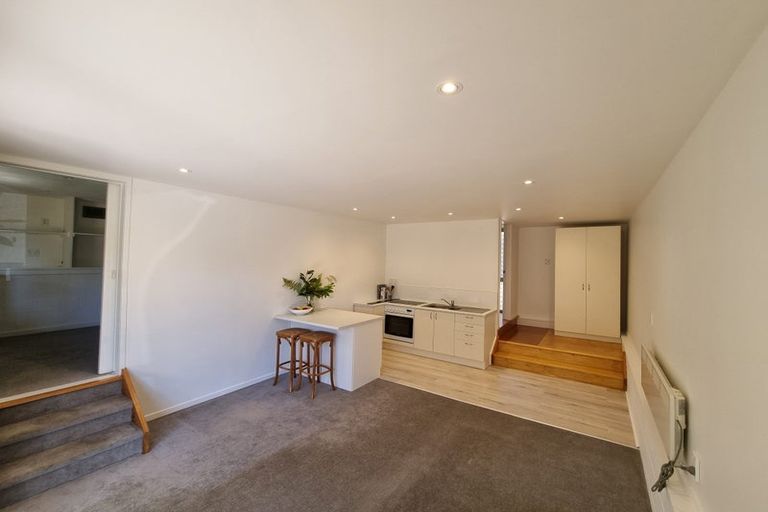 Photo of property in 5 Felicity Place, Unsworth Heights, Auckland, 0632