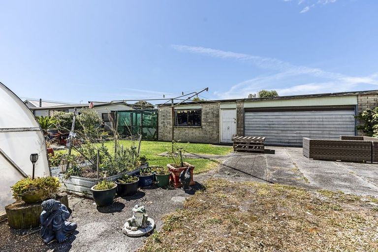 Photo of property in 70 Domett Street, Waitara, 4320