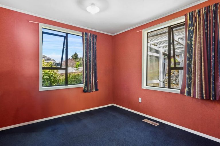 Photo of property in 10 Dover Road, Wainuiomata, Lower Hutt, 5014