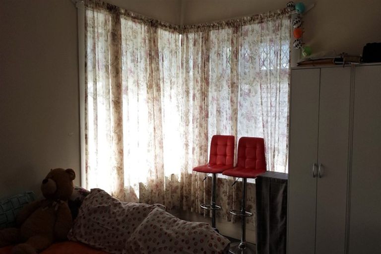 Photo of property in 1/46 Swaffield Road, Papatoetoe, Auckland, 2025