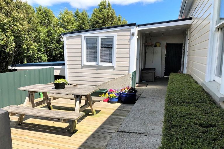 Photo of property in 22 Frances Street, Balclutha, 9230