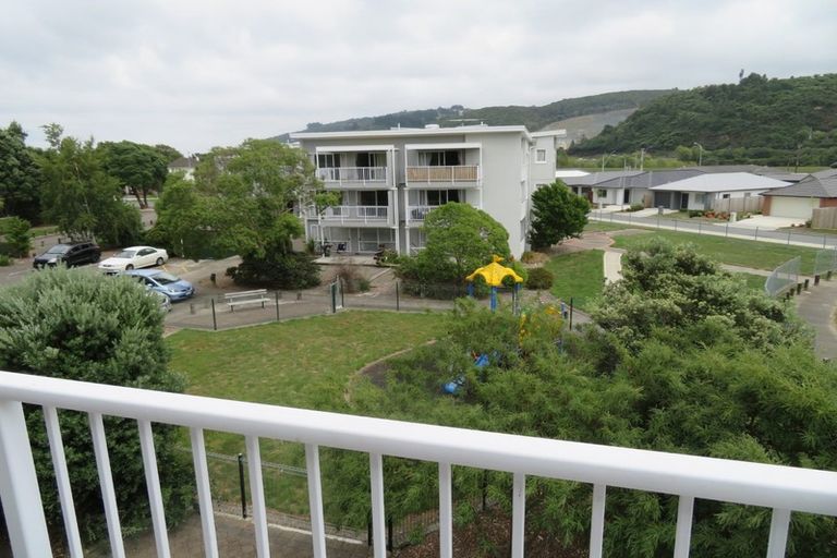 Photo of property in 95 Farmer Crescent, Taita, Lower Hutt, 5011
