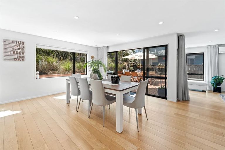 Photo of property in 37 Remuremu Street, Long Bay, Auckland, 0630