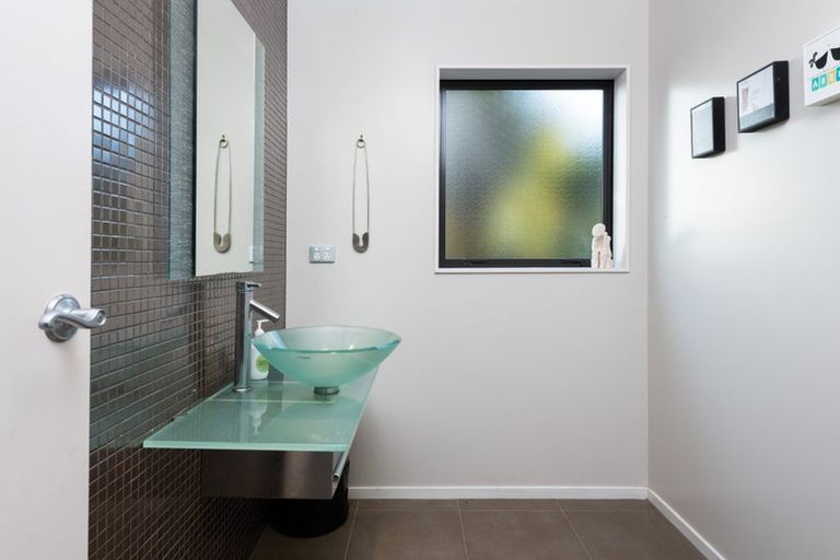 Photo of property in 35a Kowhai Road, Mairangi Bay, Auckland, 0630