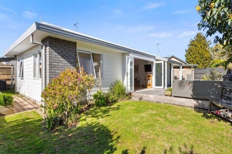 Photo of property in 10b Bayfair Drive, Mount Maunganui, 3116