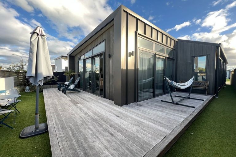 Photo of property in 6 Te Aranga Drive, Papamoa Beach, Papamoa, 3118