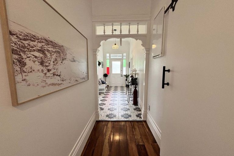 Photo of property in 10a Hereford Street, West End, Palmerston North, 4410