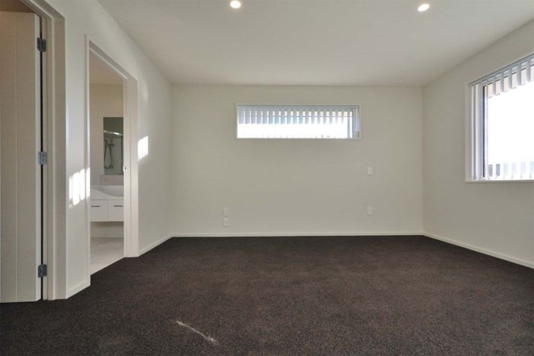 Photo of property in 5 Keeper Close, Woodend, 7610