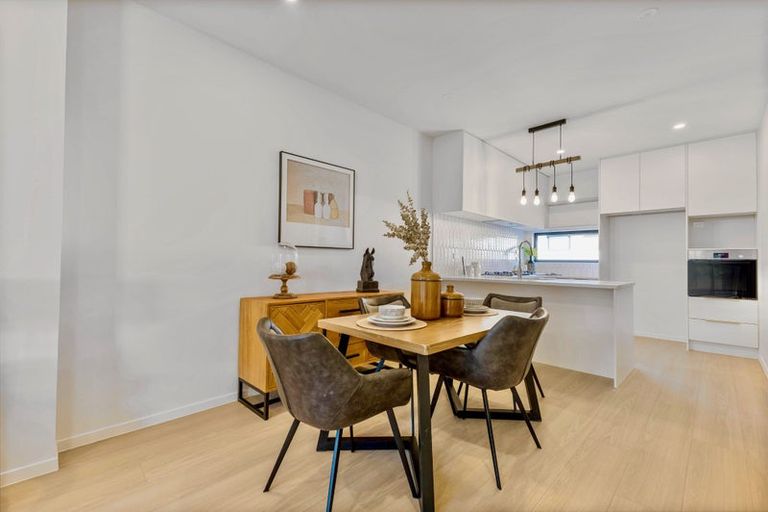 Photo of property in 44c Bruce Road, Glenfield, Auckland, 0629