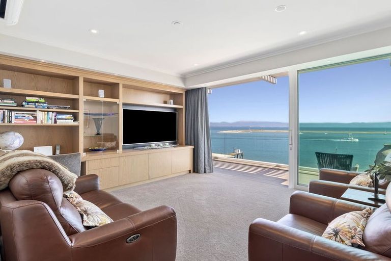 Photo of property in Quay Apartments Tower 2, 208/283 Wakefield Quay, Stepneyville, Nelson, 7010