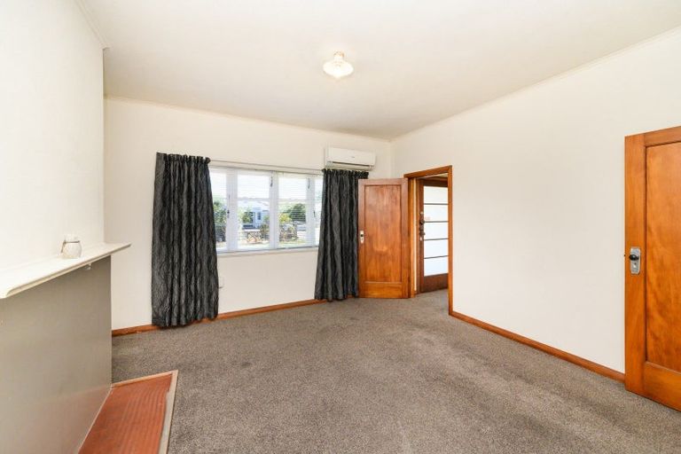 Photo of property in 248 College Street, West End, Palmerston North, 4412
