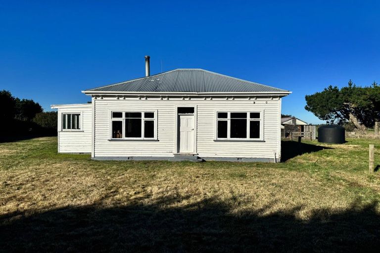 Photo of property in 675 Clintons Road, Charing Cross, Christchurch, 7671
