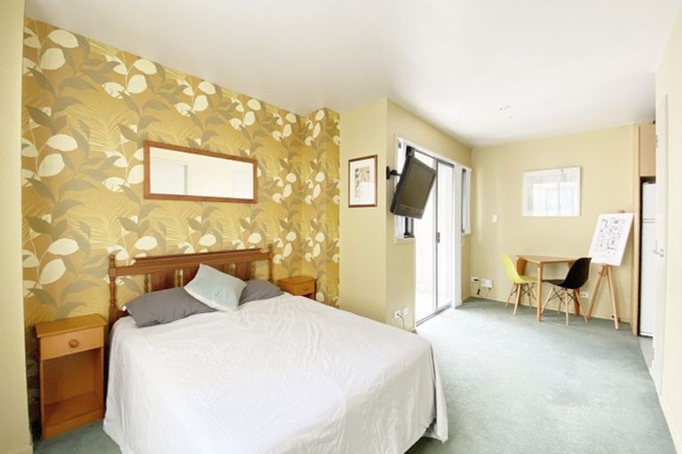 Photo of property in Oxford Apartments, 4a/13 Mount Street, Auckland Central, Auckland, 1010