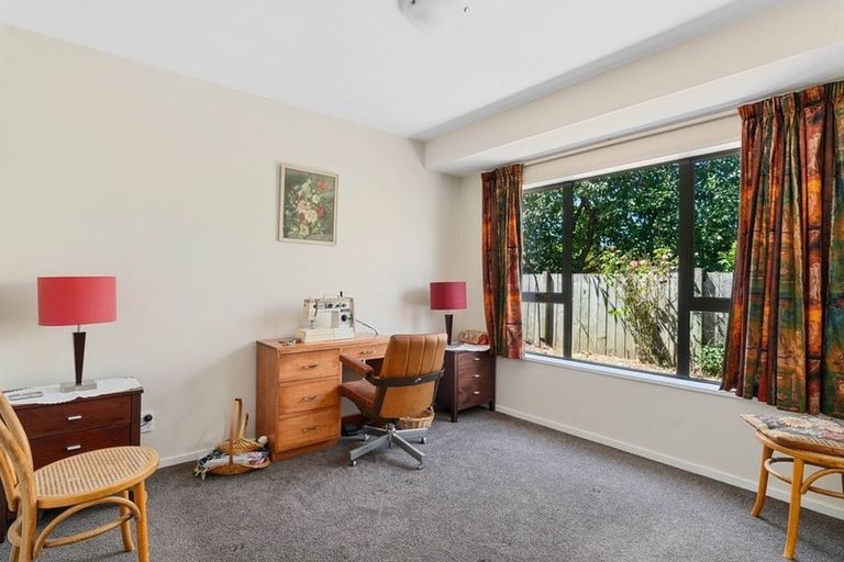 Photo of property in 54 Meadowstone Drive, Wanaka, 9305