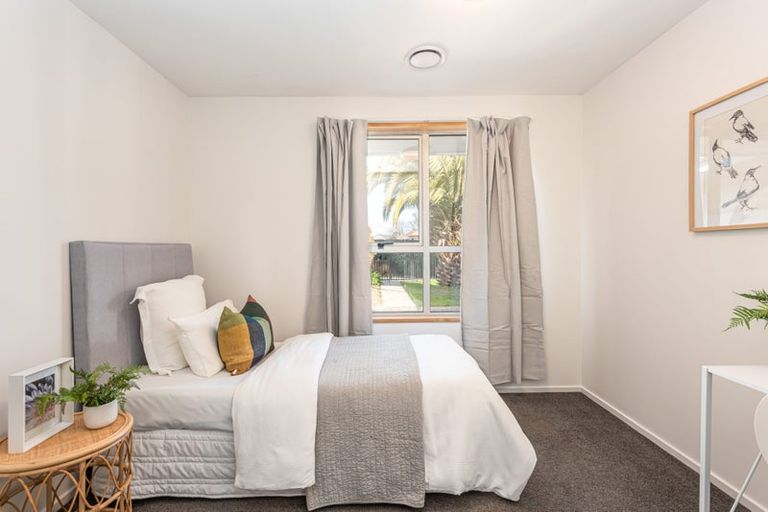 Photo of property in 27 Resolution Place, Bryndwr, Christchurch, 8053