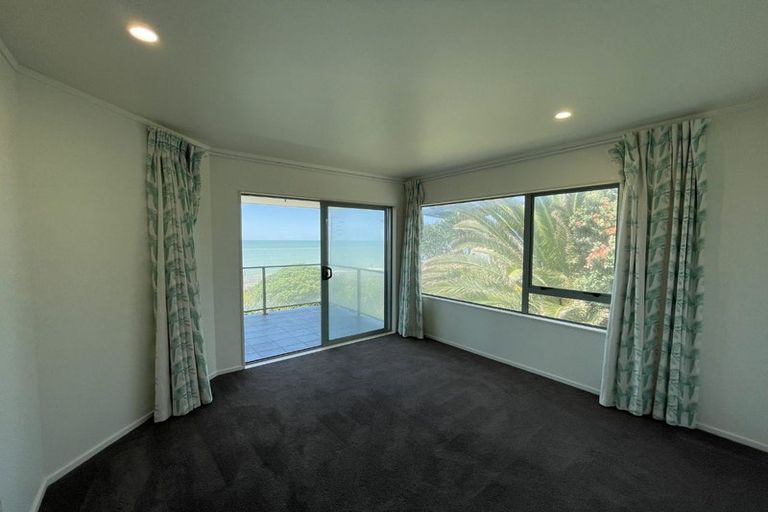 Photo of property in 227 Clifton Road, Te Awanga, 4102