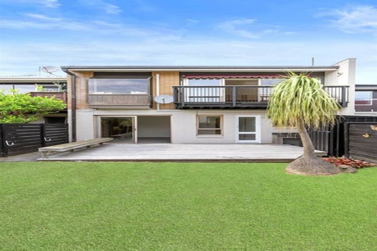 Photo of property in 3/31 The Parade, Bucklands Beach, Auckland, 2012