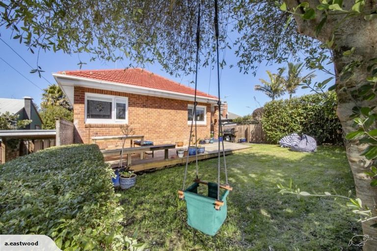 Photo of property in 29 Wallath Road, Onehunga, Auckland, 1061