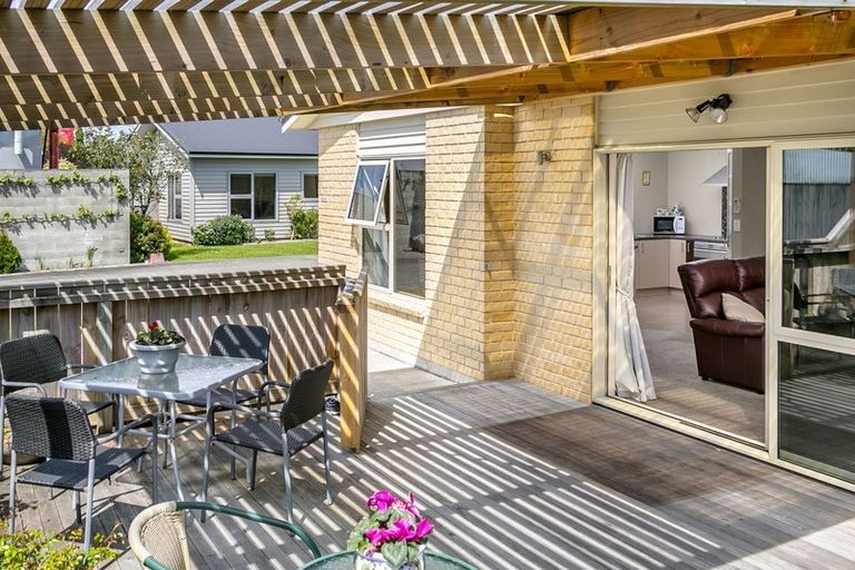 Photo of property in 40a William Wong Place, Carterton, 5713