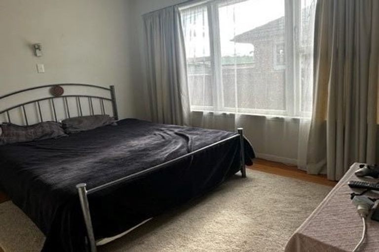 Photo of property in 1/87 Lake Road, Belmont, Auckland, 0622